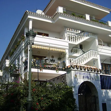 Apartment Little Lola, Carabeo